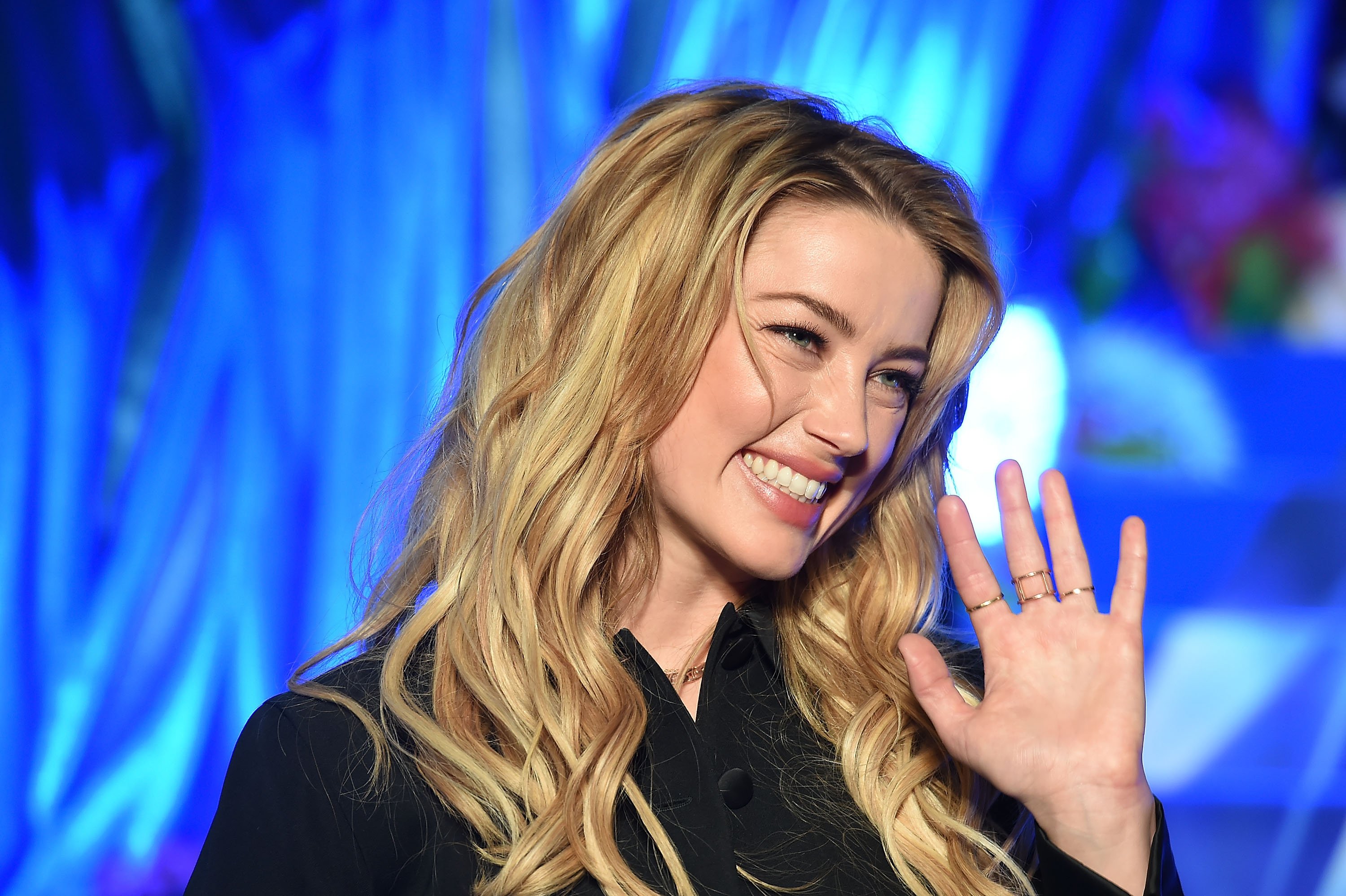 Amber Heard attends the premiere of Aquaman in Tokyo