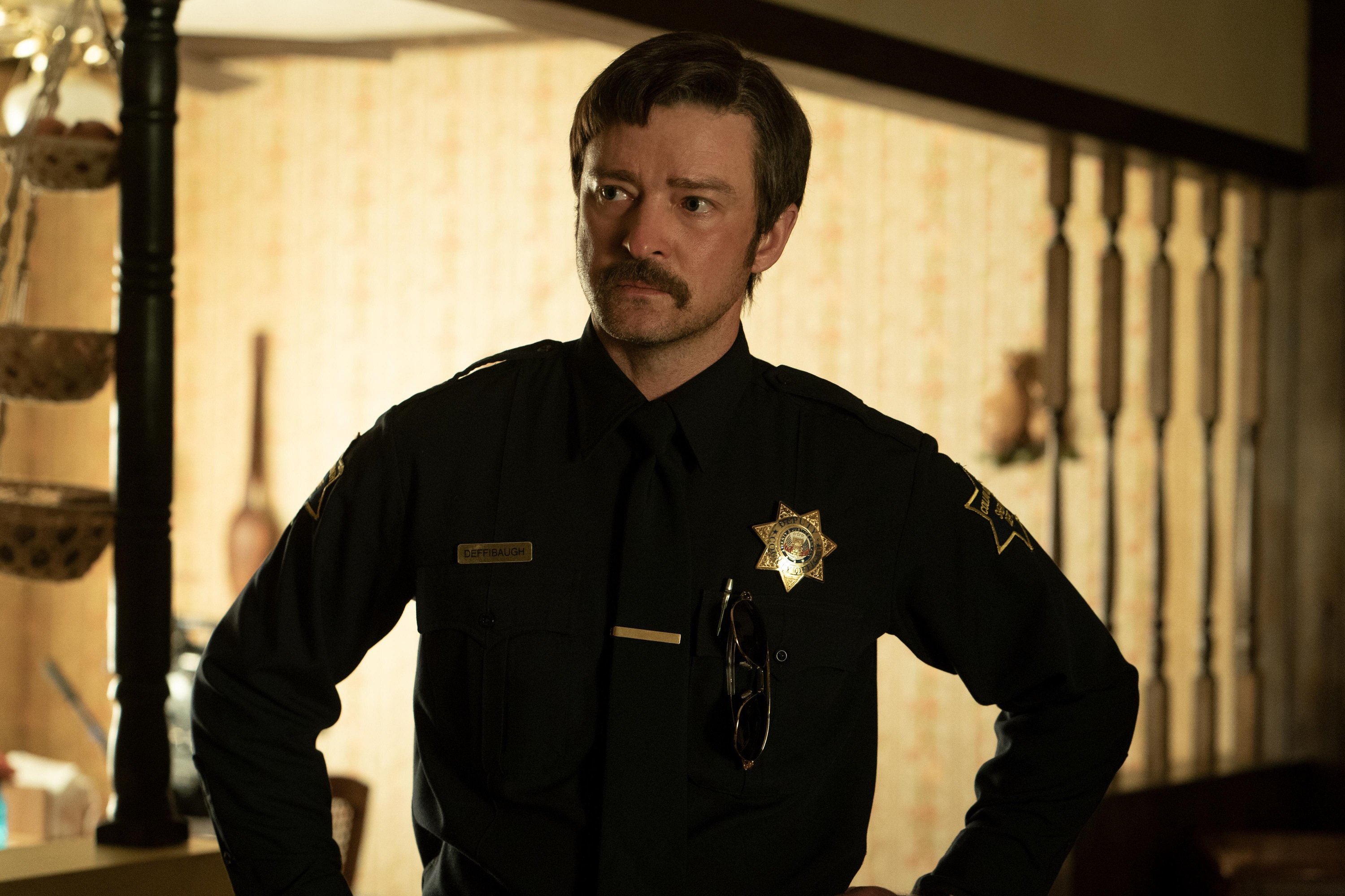 Justin Timberlake as Deputy Steve Deffibaugh in 'Candy' Episode 5