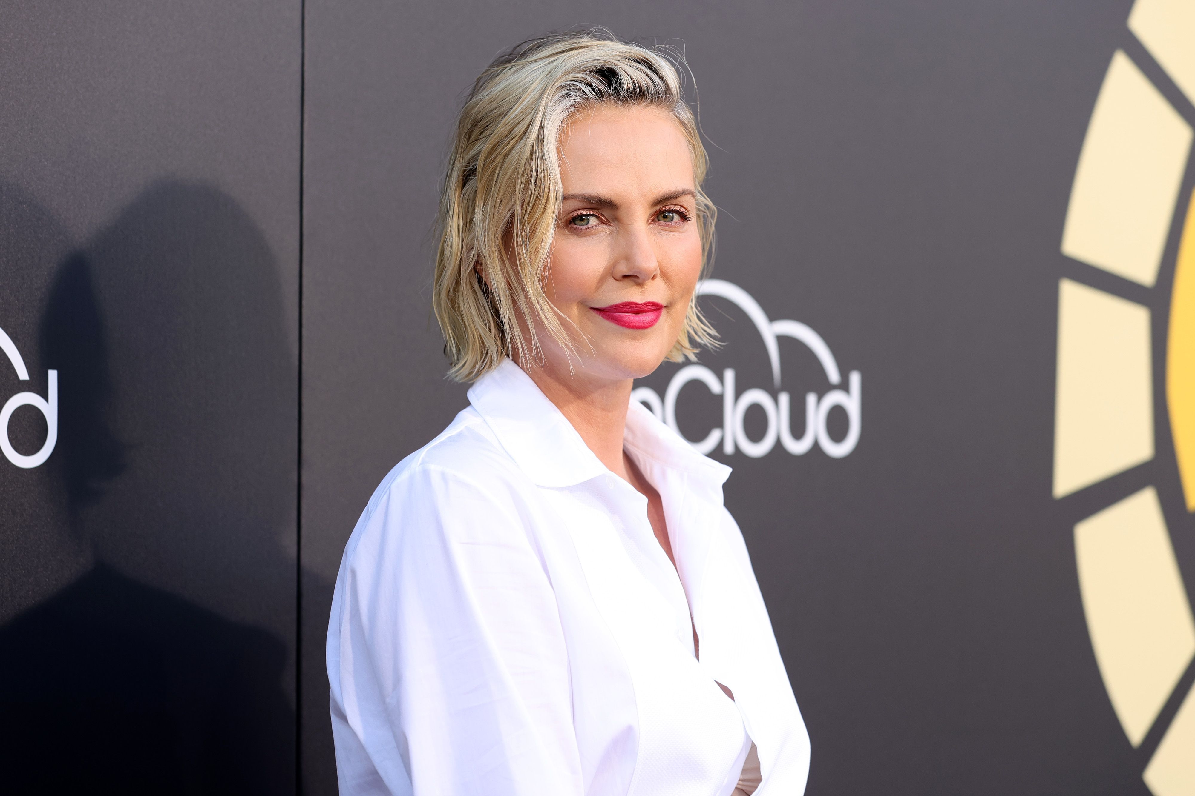 Charlize Theron, who stars in a 'Doctor Strange 2' post-credits scene, wears a white button-up shirt.