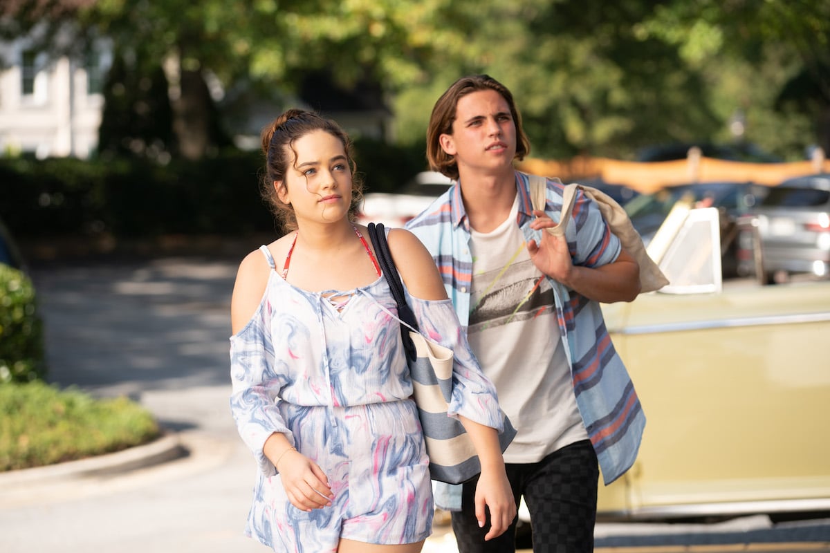 'Cobra Kai': Tanner Buchanan walks behind Mary Mouser but still ruined takes