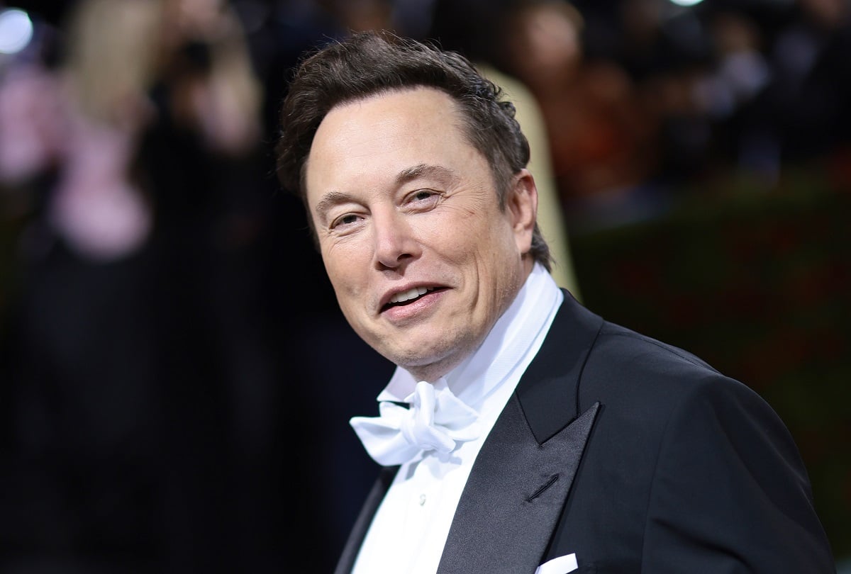 Elon Musk smiling at the Met Gala