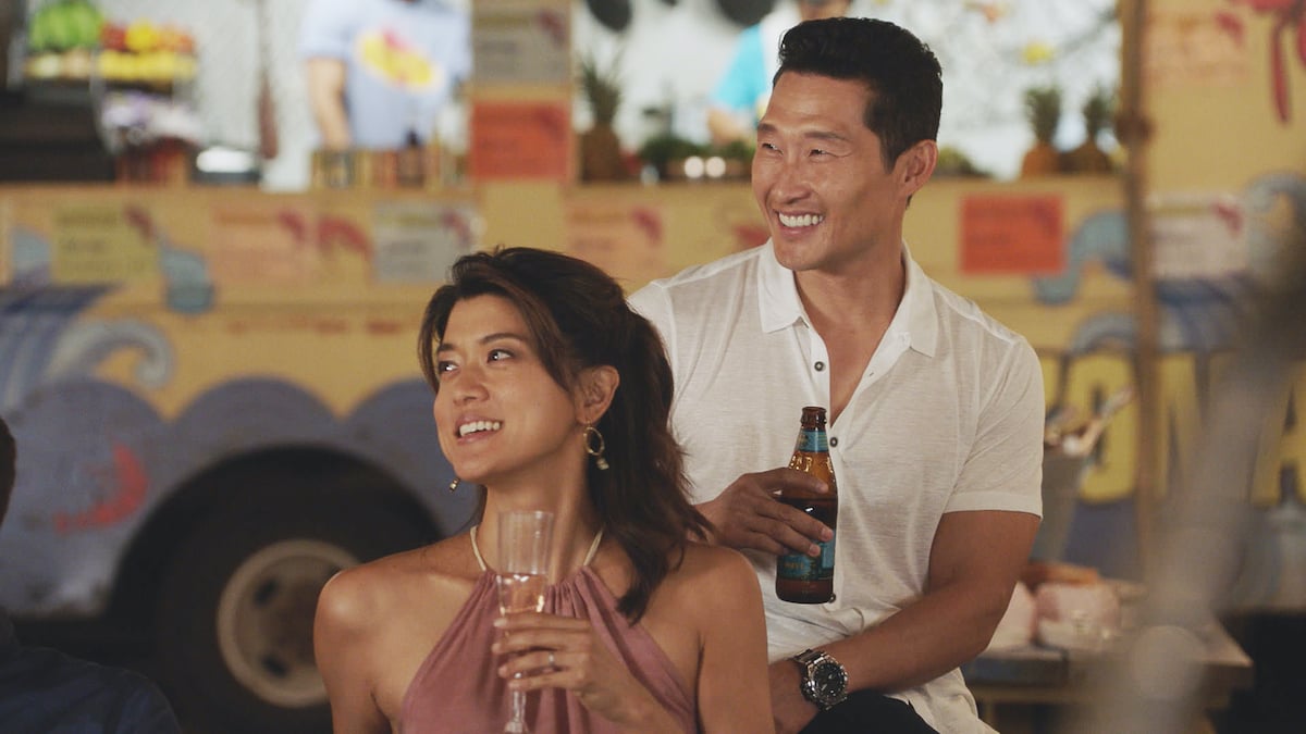 Grace Park and Daniel Dae Kim smiling in an episode of 'Hawaii Five-0'