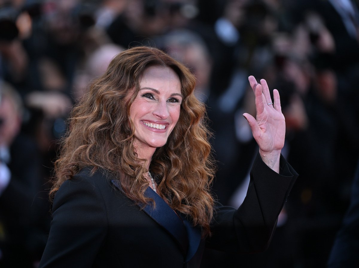 Actress Julia Roberts waves to the crowds before the screening of the film Armageddon Time at the 75th annual Cannes Film Festival