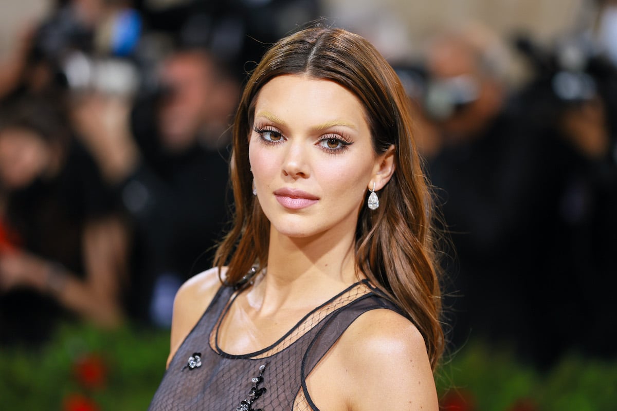 cucumber cutter Kendall Jenner poses in black at the Met Gala