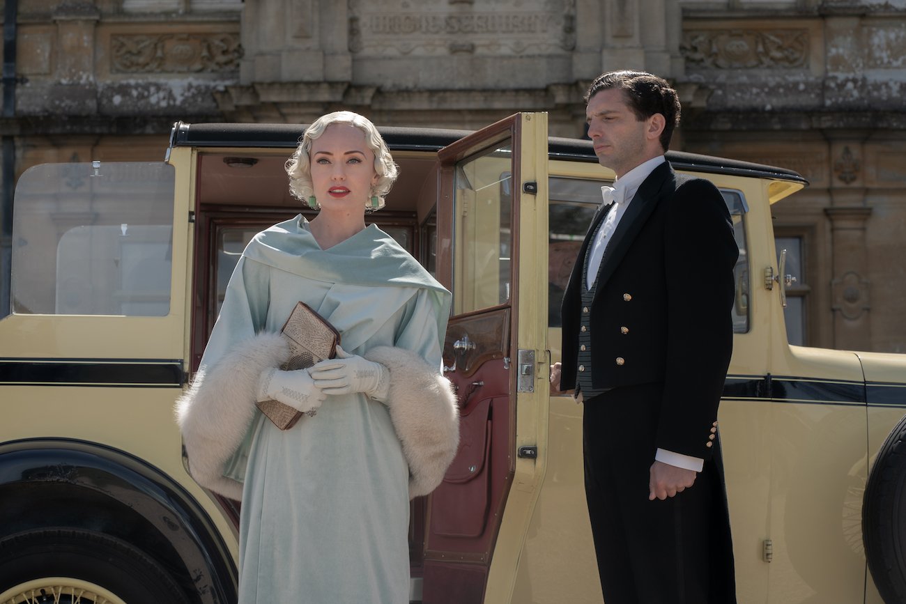 Laura Haddock as Myrna Dalgleish and Michael Fox as Andy in Downton abbey: A New Era