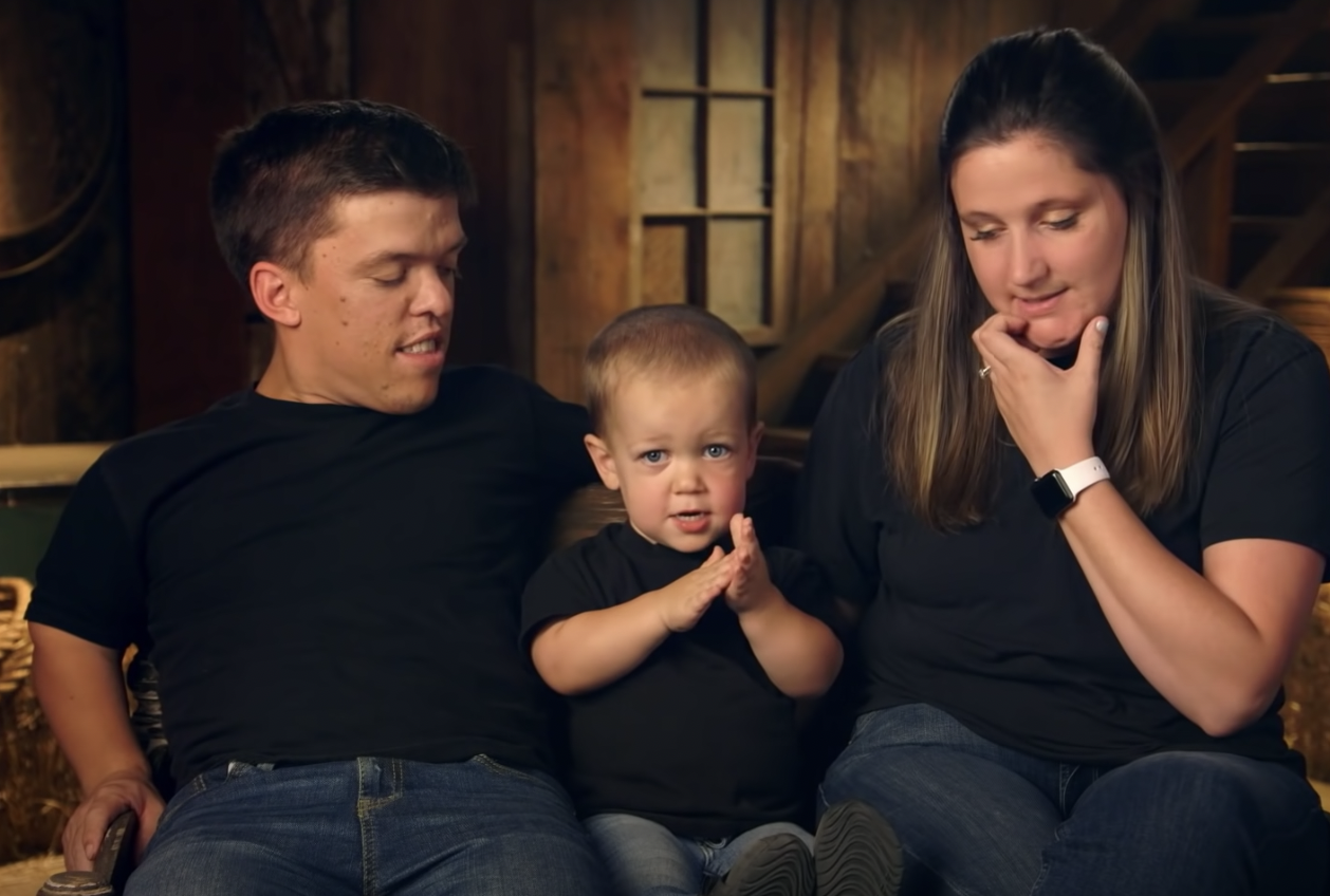 Zach and Tori Roloff with Jackson Roloff in 'Little People, Big World'