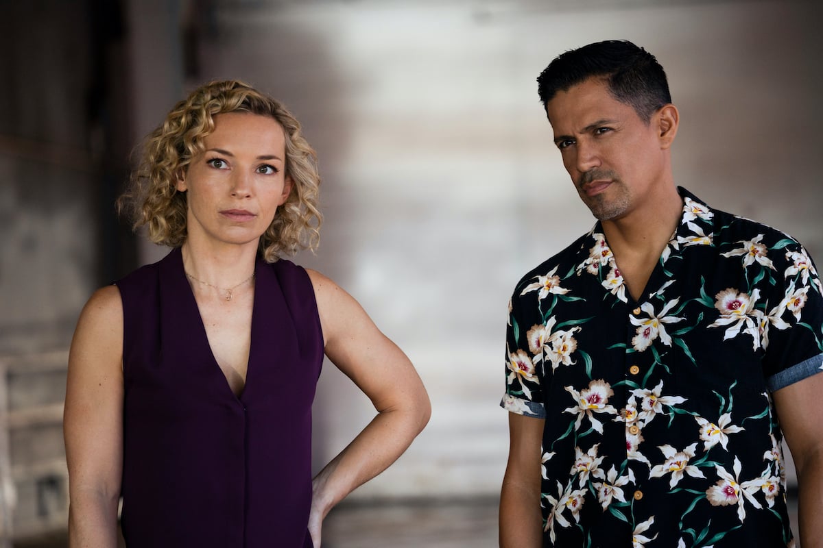 Perdita Weeks in a black sleeveless top and Jay Hernandez in a Hawaiian shirt in 'Magnum P.I.', which was recently canceled by CBS. 