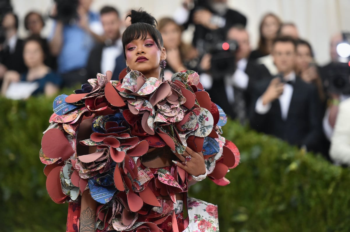 Rihanna poses at the 2017 Met Gala