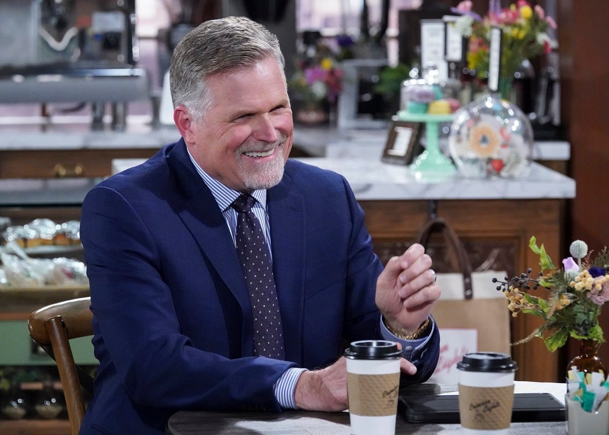 'The Young and the Restless' actor Robert Newman wearing a suit and filming a scene for the CBS soap opera.