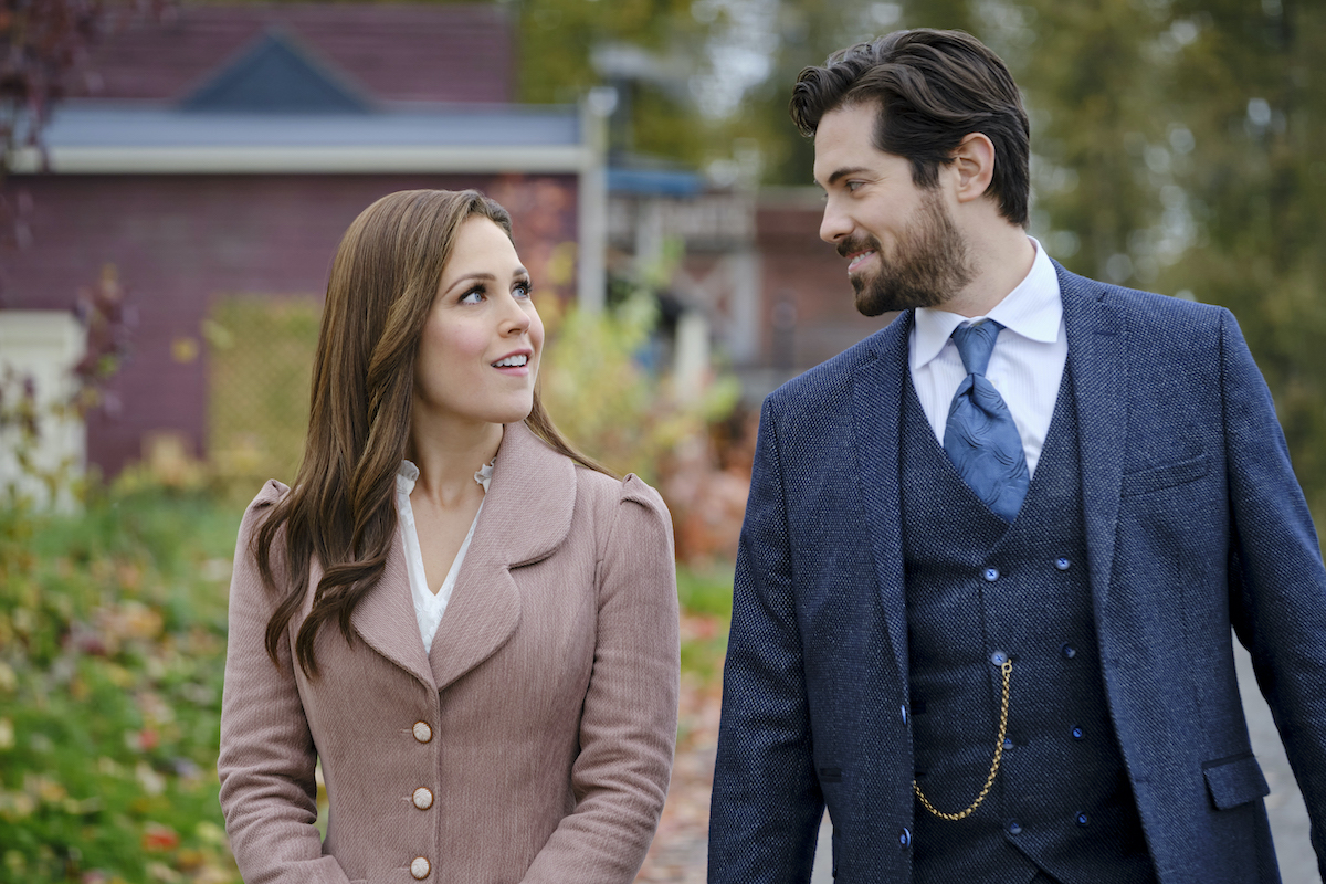 Erin Krakow as Elizabeth looking at Chris McNally as Lucas in the 'When Calls the Heart' Season 9 finale