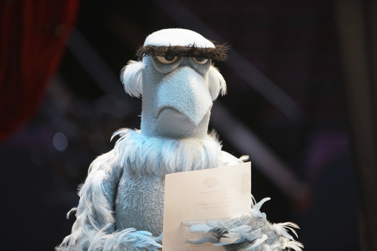 Who does Oscar Isaac look like, Sam the Eagle