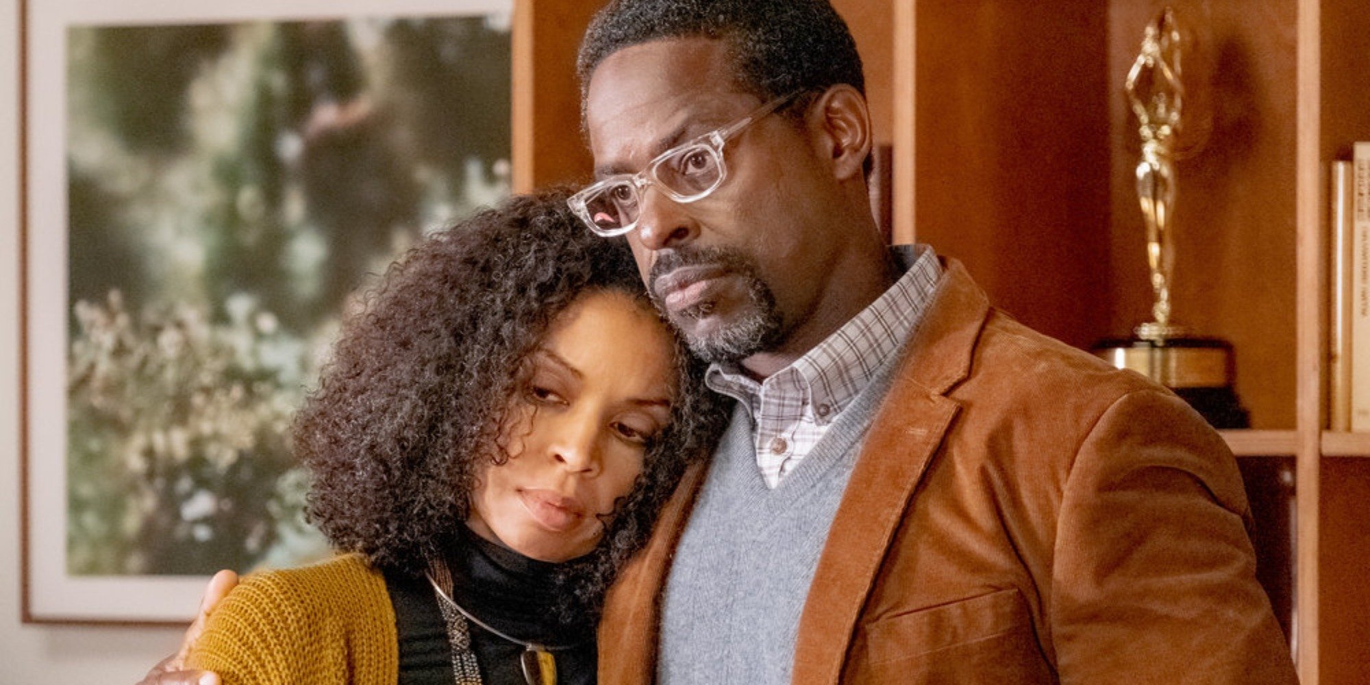Susan Kelechi Watson and Sterling K. Brown on the set of This is Us.