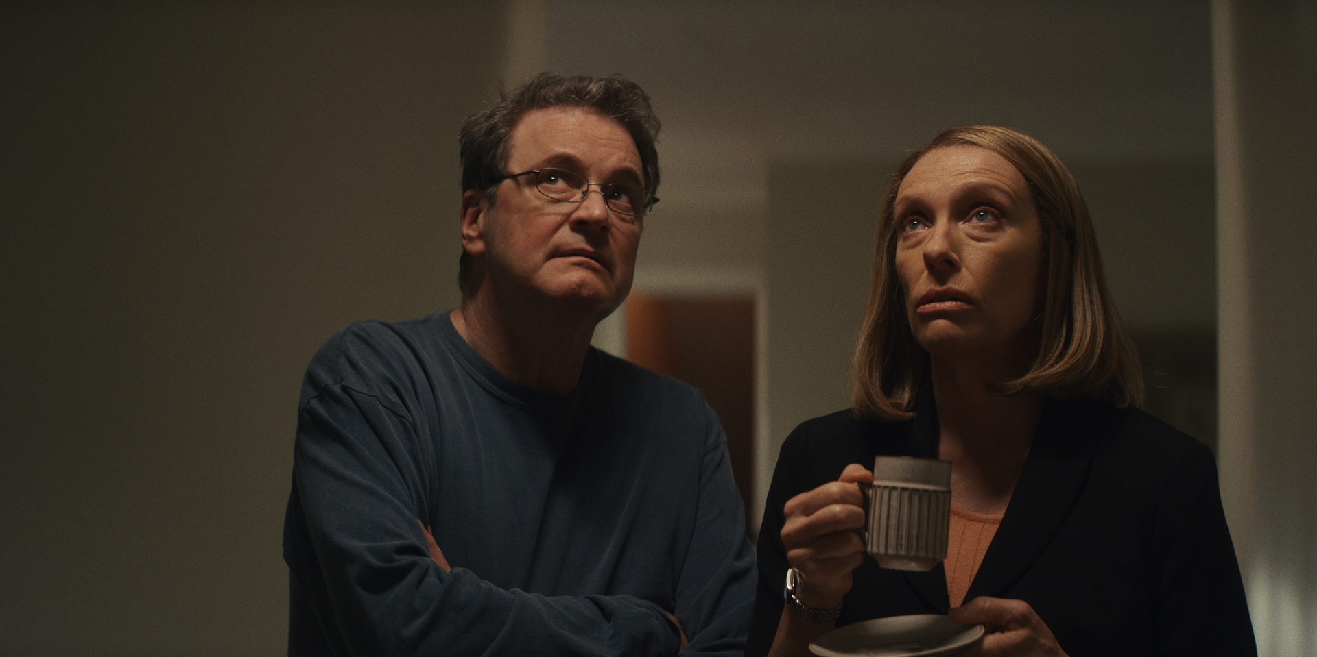 Michael Peterson (Colin Firth) and his wife Kathleen Peterson (Toni Collette) in the fictional story 'The Staircase'