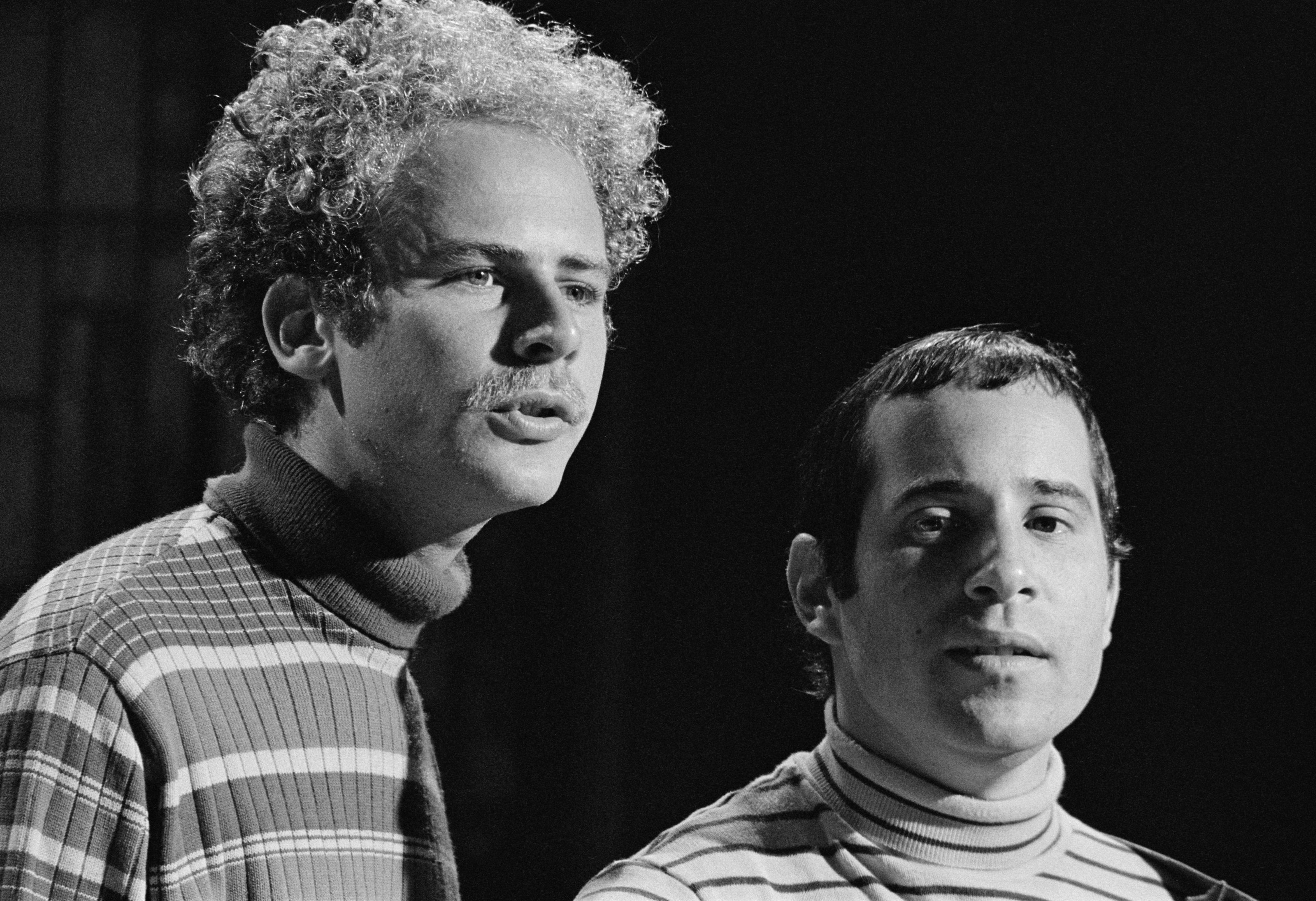 Simon & Garfunkel playing songs on 'The Smothers Brothers Comedy Hour'