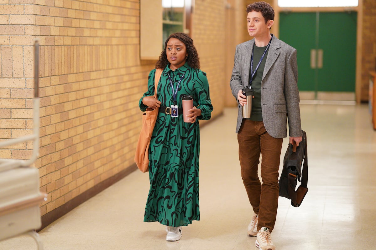 'Abbott Elementary': Quinta Brunson and Chris Perfetti walk in the hall with coffees