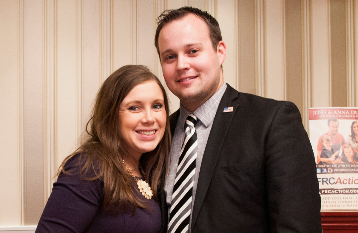 Anna Duggar and Josh Duggar pose during the 42nd annual Conservative Political Action Conference (CPAC) at the Gaylord National Resort Hotel and Convention Center on February 28, 2015