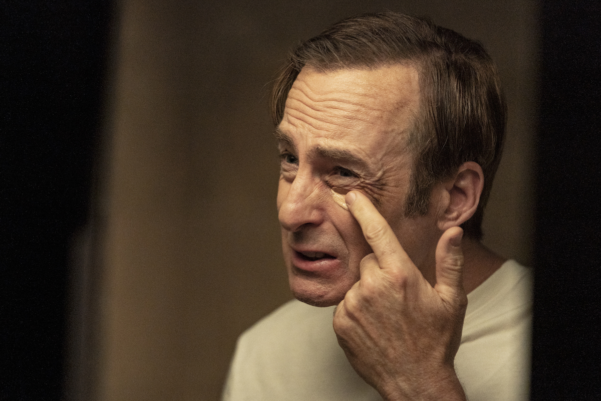 'Better Call Saul': Jimmy McGill (Bob Odenkirk) puts makeup on his black eye but wants to inflict pain like that Randy Newman song