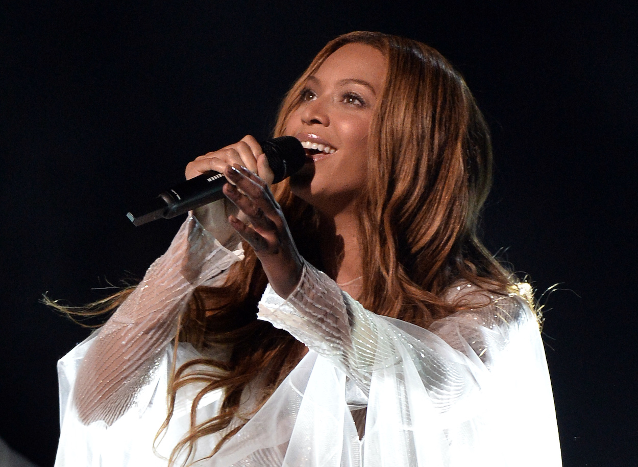 Beyoncé performs at the 2015 Grammy Awards. Beyoncé debuts her new song 'Break My Soul' June 20, 2022 at midnight on several platforms
