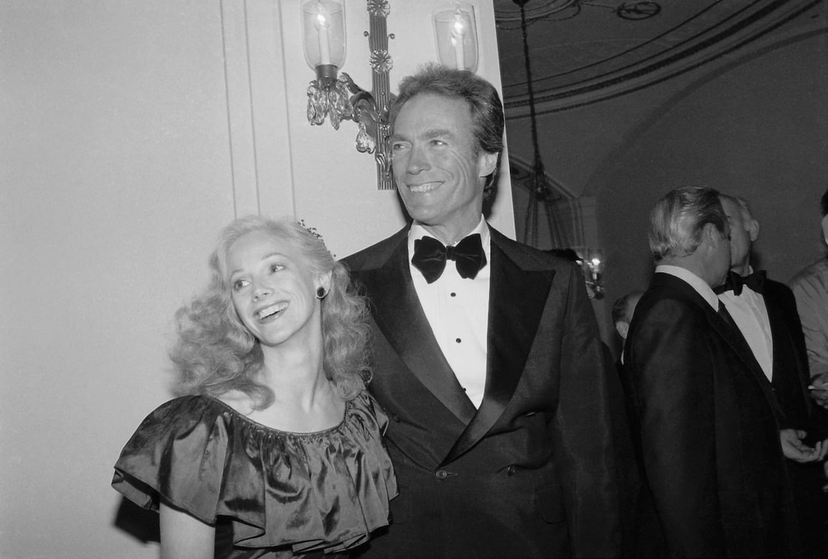 Clint Eastwood and Sondra Locke attend a 1982 gala arm in arm