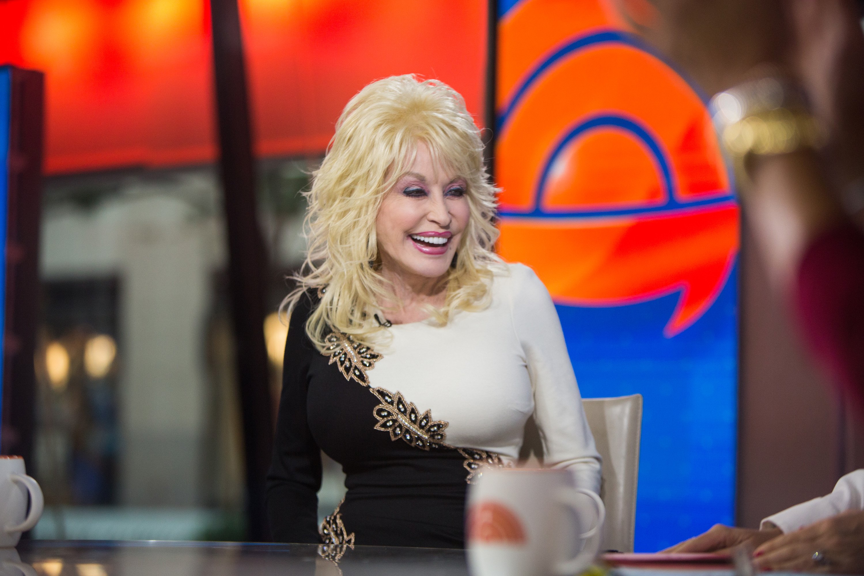 Dolly Parton laughing on the set of the 'Today' show