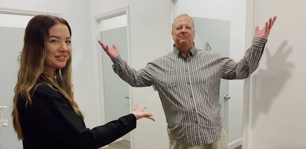 Jenn shows of her father, Chuck Potthast as he tries on new shirts on '90 Day Diaries' on TLC.