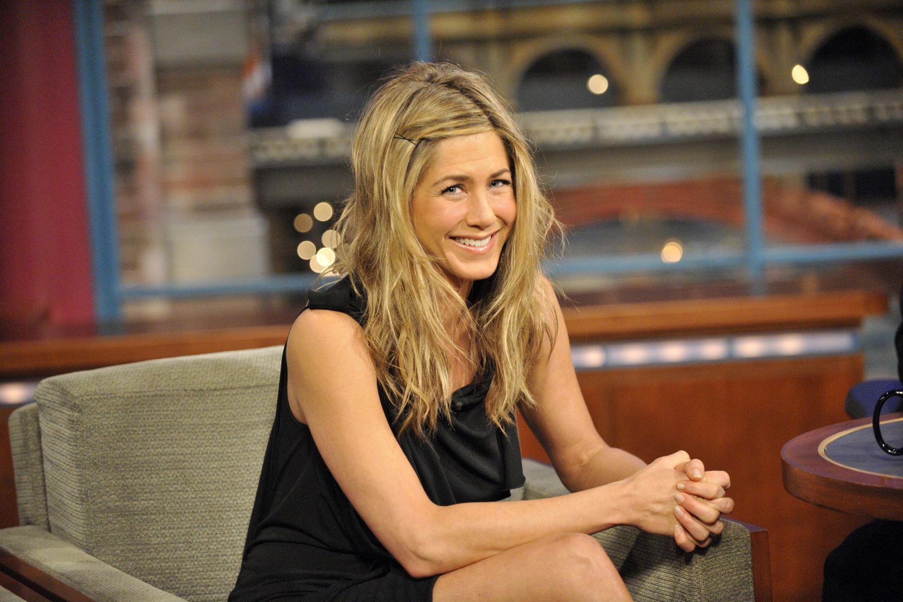 Jennifer Aniston making a guest appearance on David Letterman's CBS show 'Late Show with David Letterman'