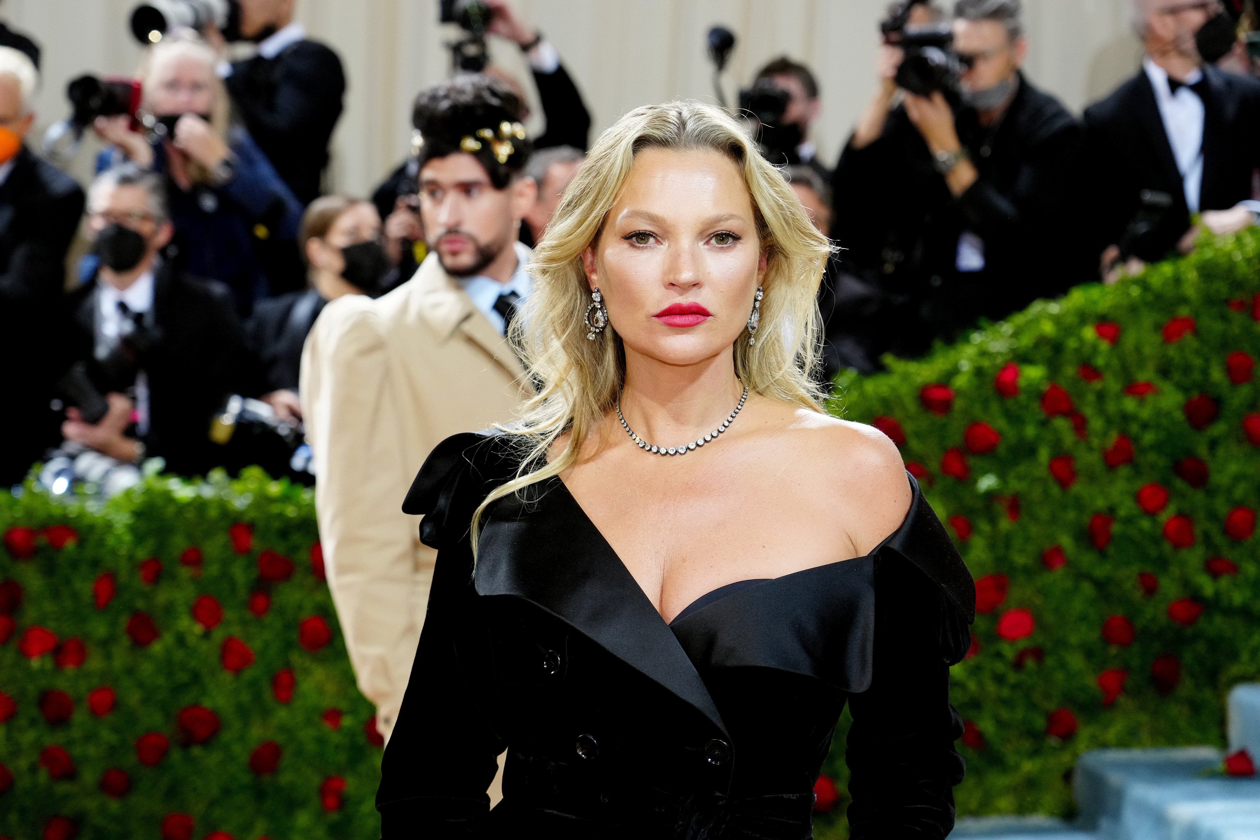 Kate Moss, who owns a beautiful mansion in London, poses for photos at the 2022 Met Gala