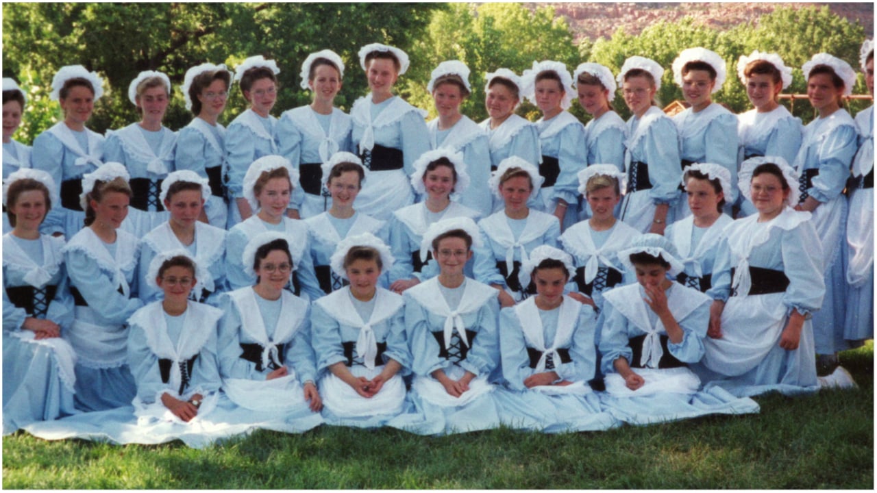 A picture of FLDS female members in 'Keep Sweet: Pray and Obey'