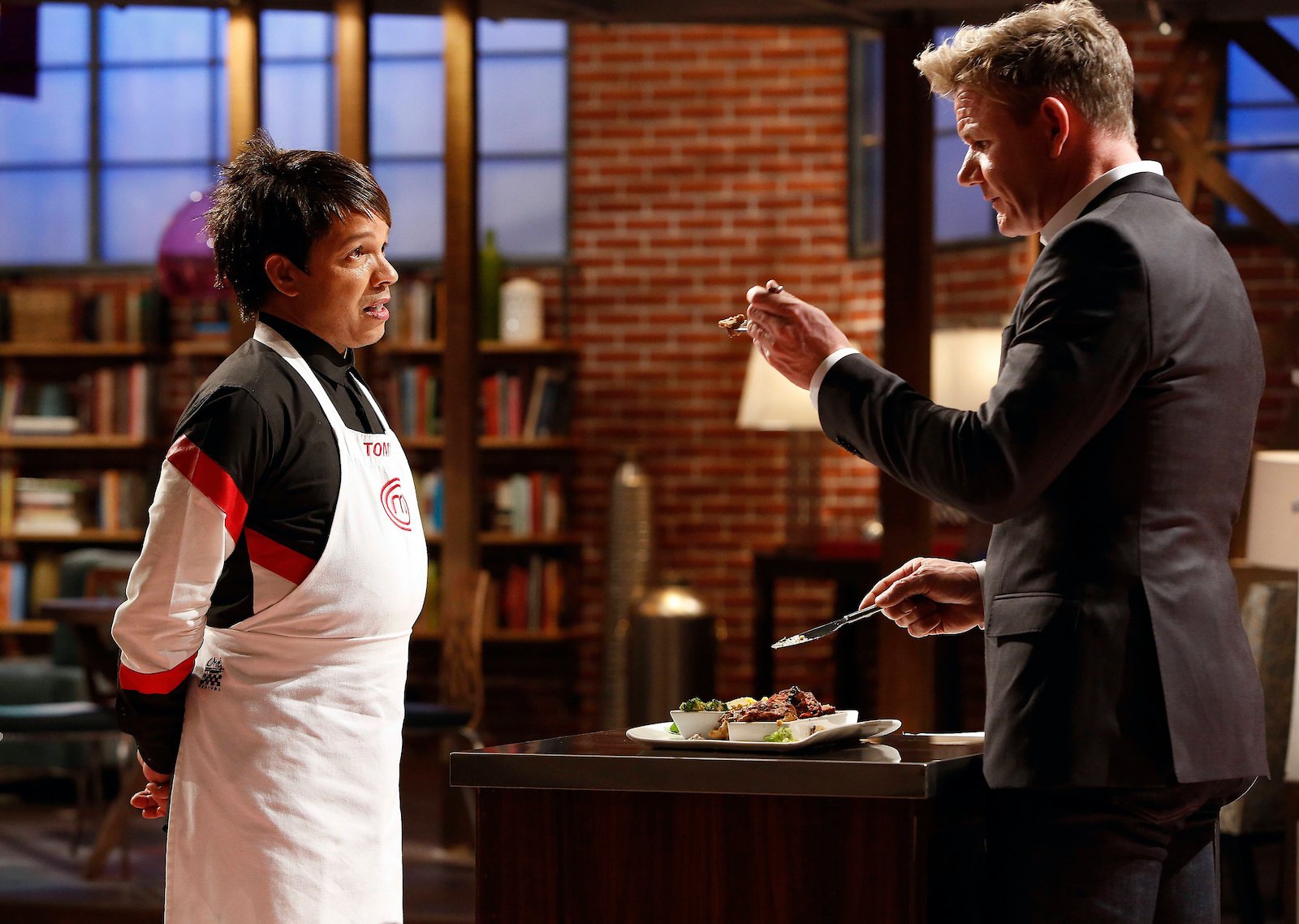 Tommy Walton presents his dish to Gordon Ramsay on 'MasterChef'