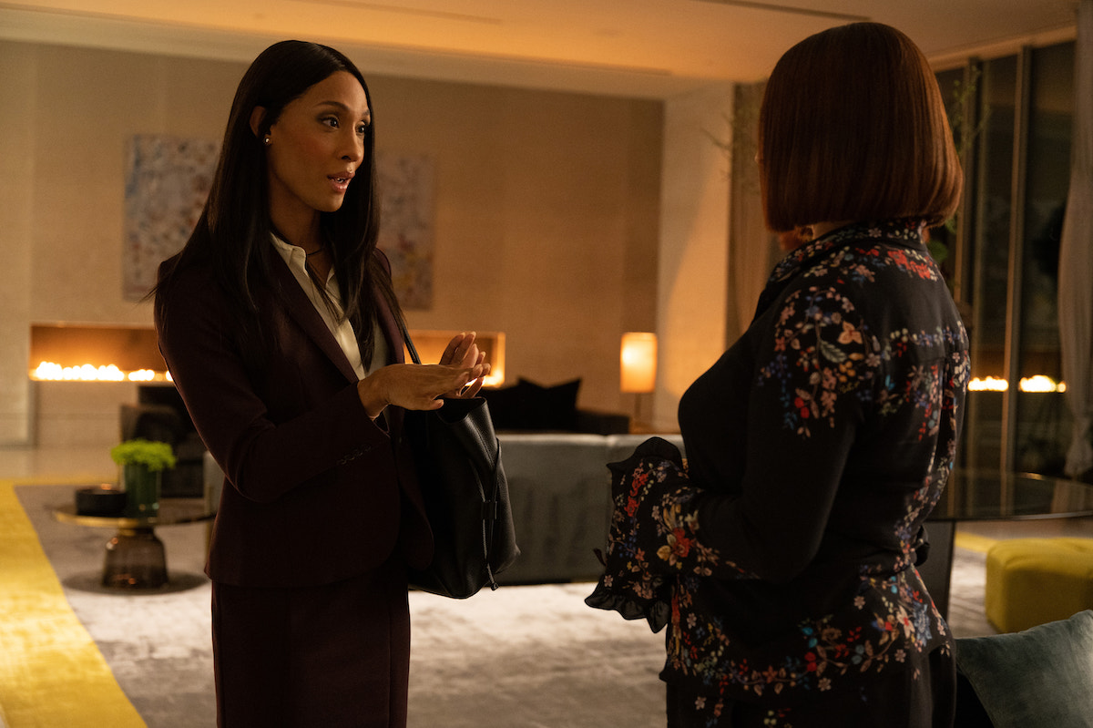 Mj Rodriguez and Maya Rudolph in 'Loot' Season 1 Episode 3: 'Hot Seat' 