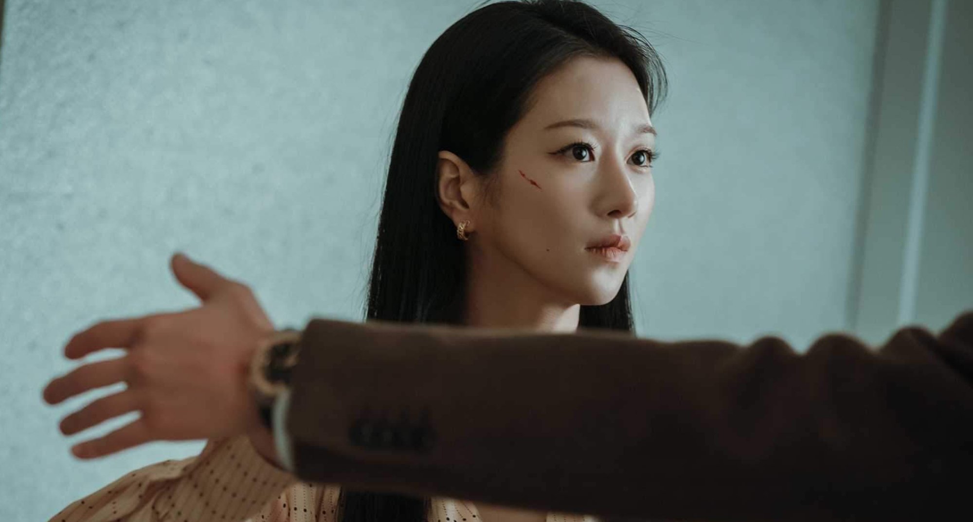 Seo Yea-ji as Ra-el in 'Eve' K-drama and similarities to 'Revenge' series