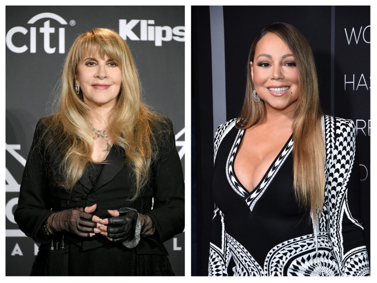 Stevie Nicks porte une robe noire et des mitaines noires sur fond noir.  Mariah Carey porte une robe noire et blanche sur fond noir.