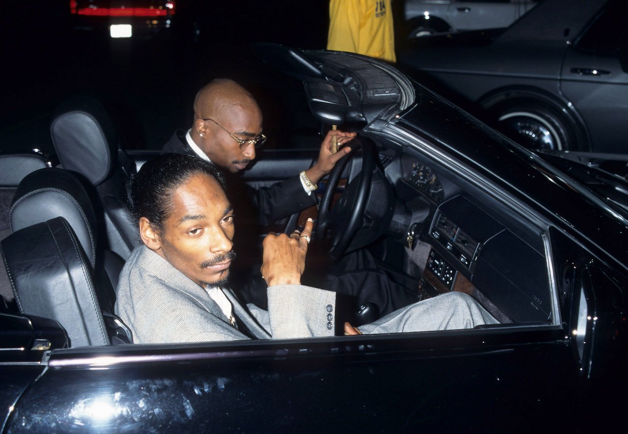 Tupac Shakur and Snoop Dogg in car; Snoop says he fainted learning of Tupac's hospitalization following his Vegas shooting