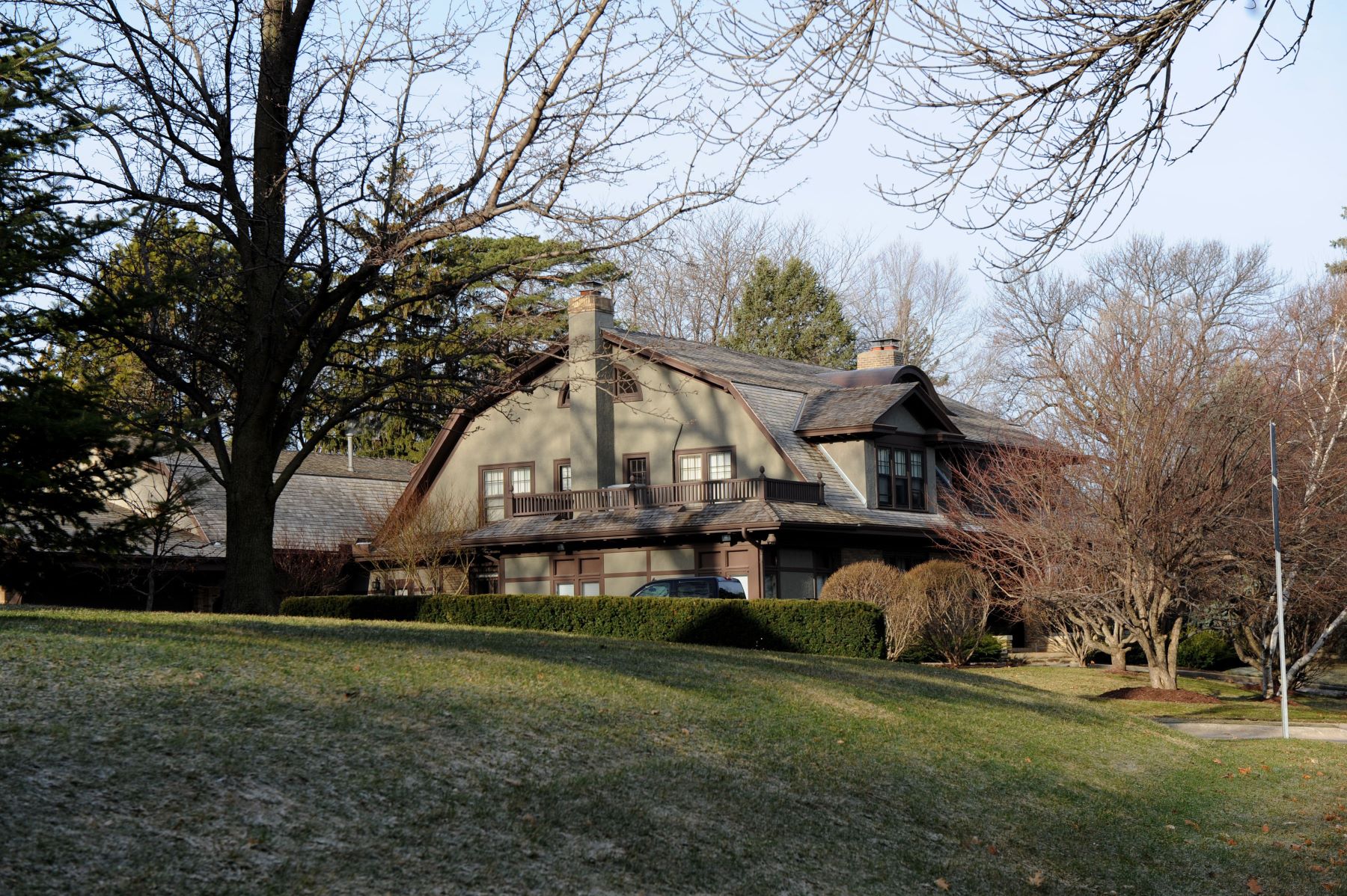 Warren Buffet's home valued at $652,619 located in Omaha, Nebraska