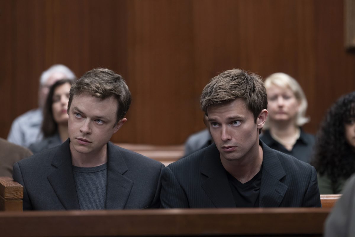 Clayton (Dane DeHaan) and Todd Peterson (Patrick Schwarzenegger) in the court room in HBO Max's 'The Staircase'