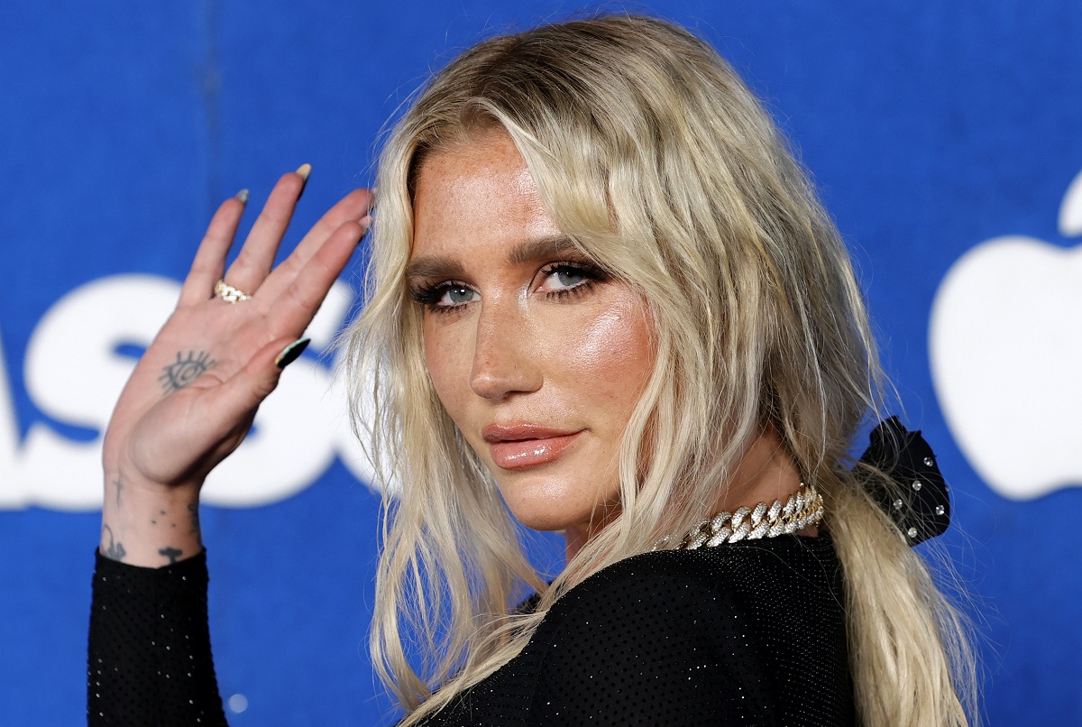 kesha simple life