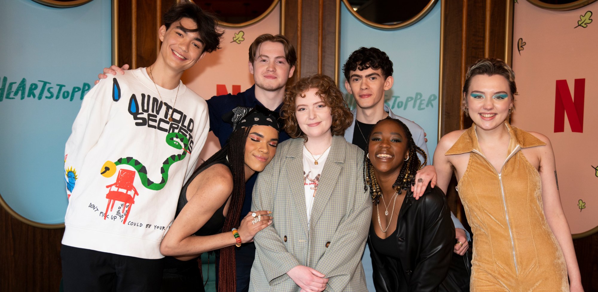 Alice Oseman and the cast of 'Heartstopper'