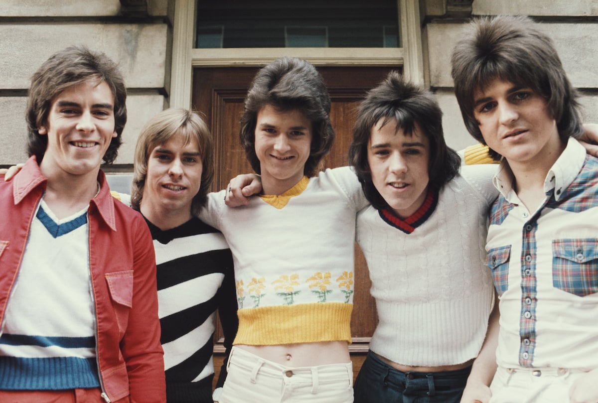 Alan Longmuir, Derek Longmuir, Les Mckeown, Stuart 'Woody' Wood, and Eric Faulkner of the Bay City Rollers