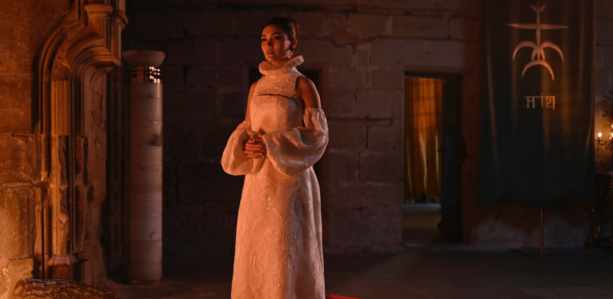 Daniela Nieves as Lissa Dragomir in 'Vampire Academy'