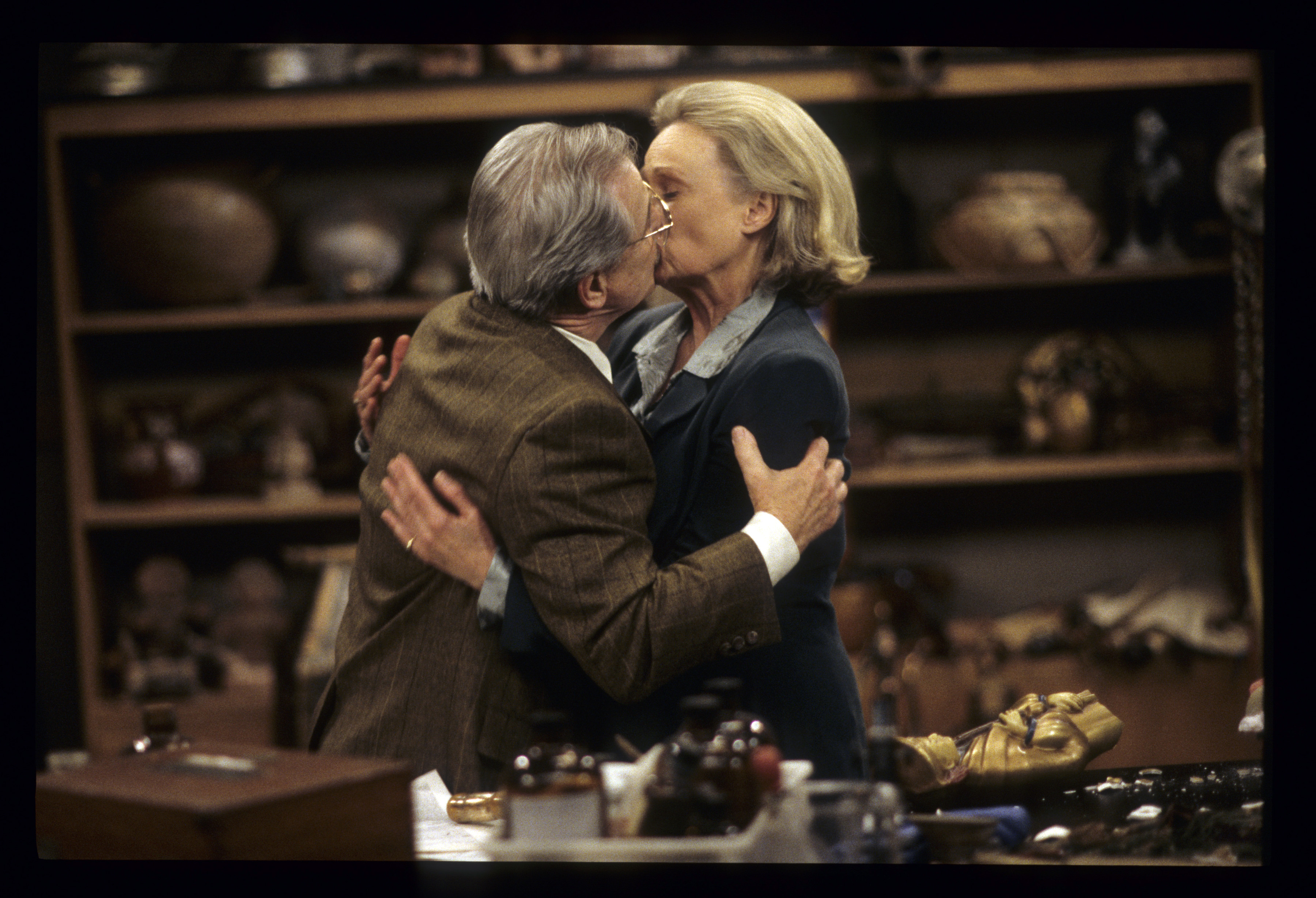 William Daniels as Mr. Feeny and Bonnie Bartlett as Dean Lila Bolander kissing in 'Boy Meets World'