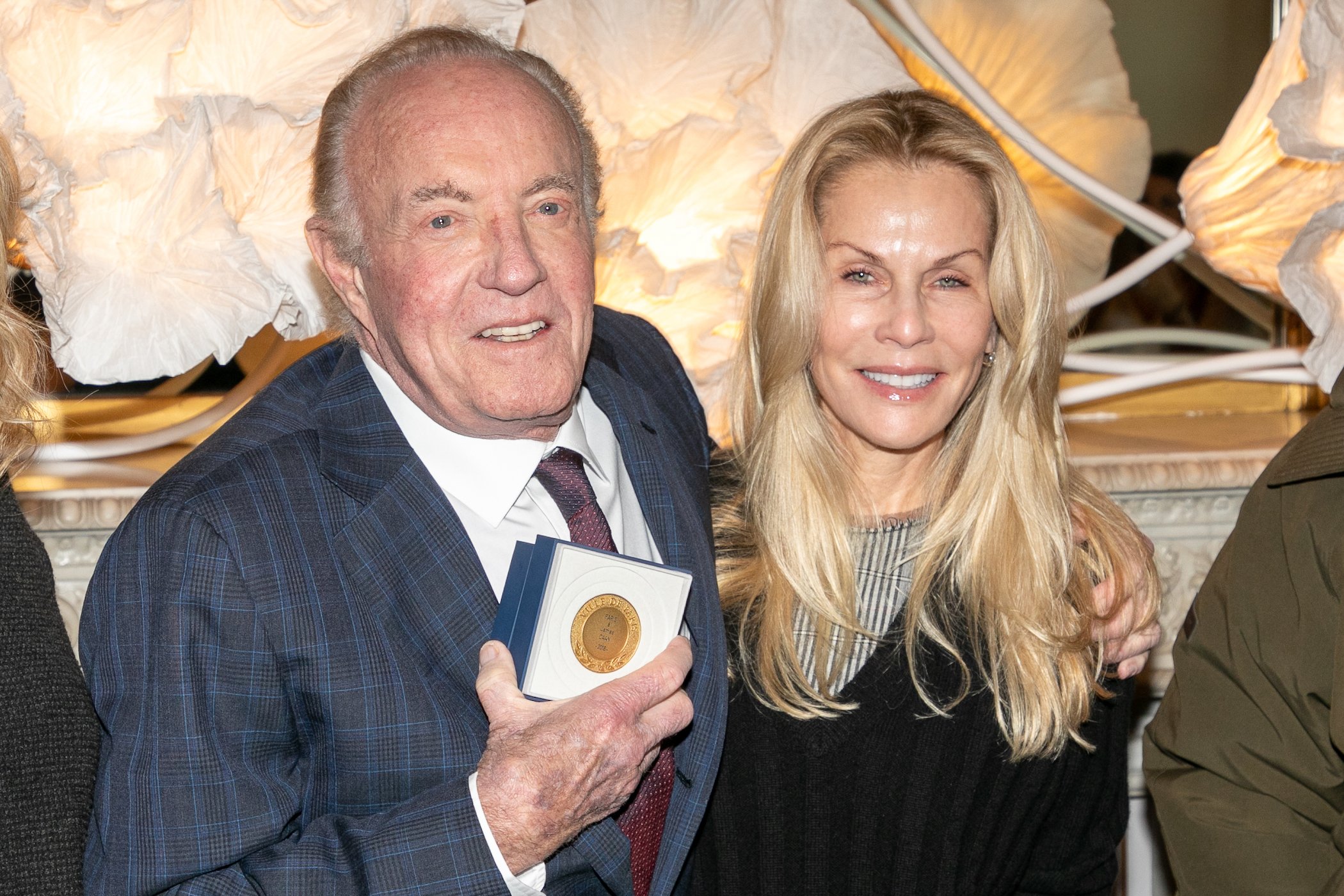 James Caan with his arm around ex-wife Linda Stokes