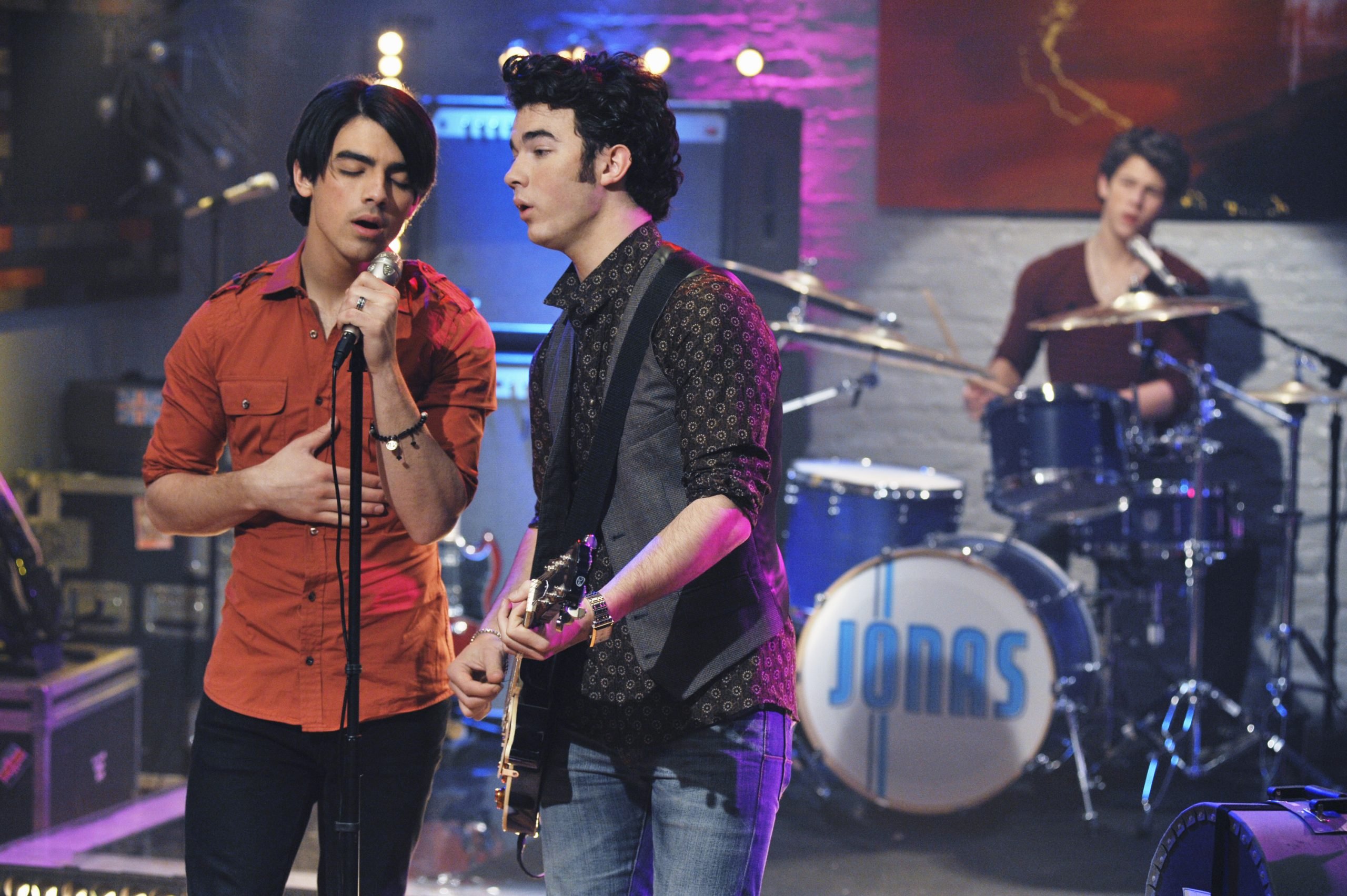 Disney Channel's 'JONAS' episode titled 'Exam Jam' featuring Kevin, Joe, and Nick Jonas