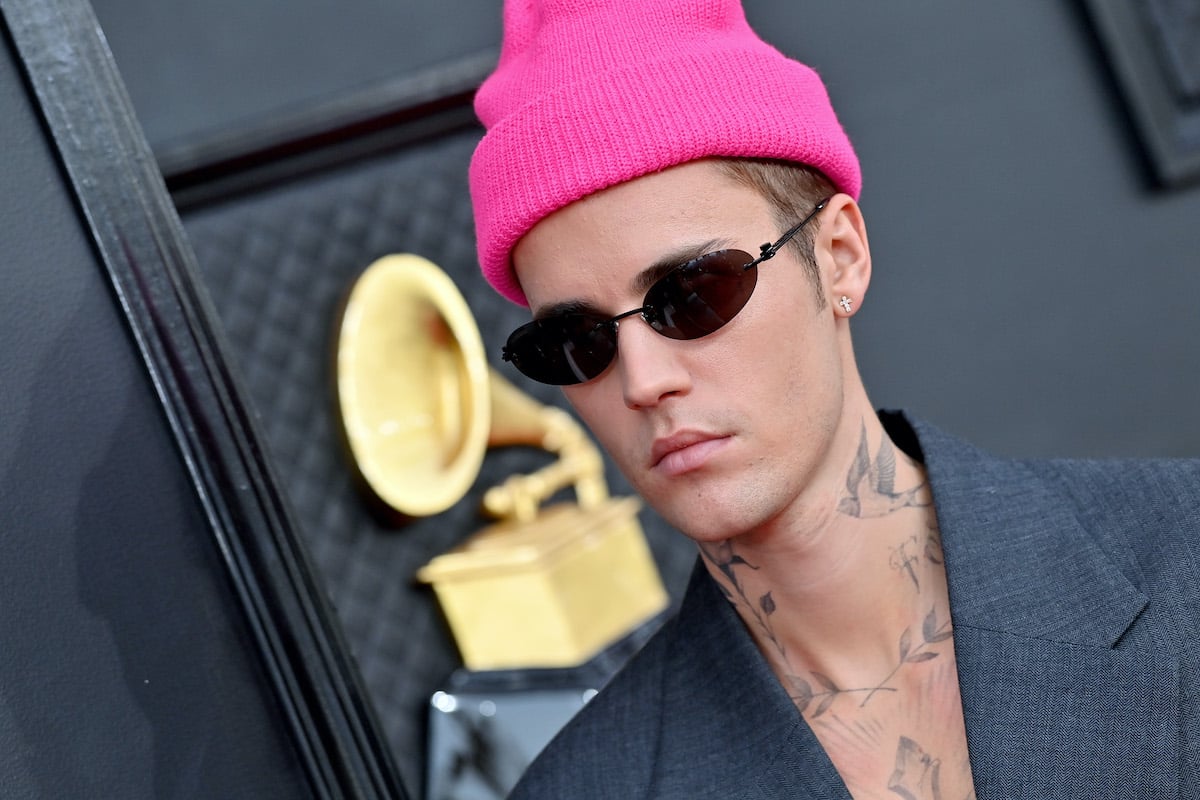 Justin Bieber wearing sunglasses