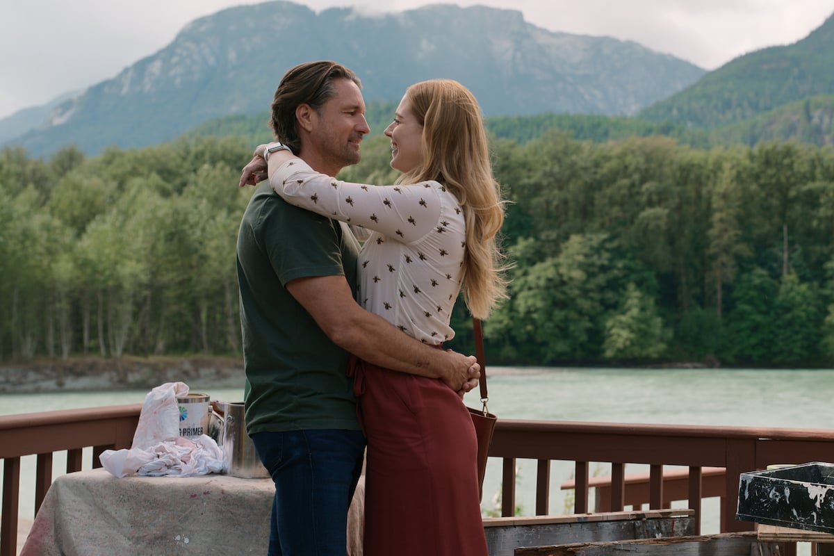 Martin Henderson as Jack Sheridan hugging Alexandra Breckenridge as Mel Monroe in 'Virgin River'