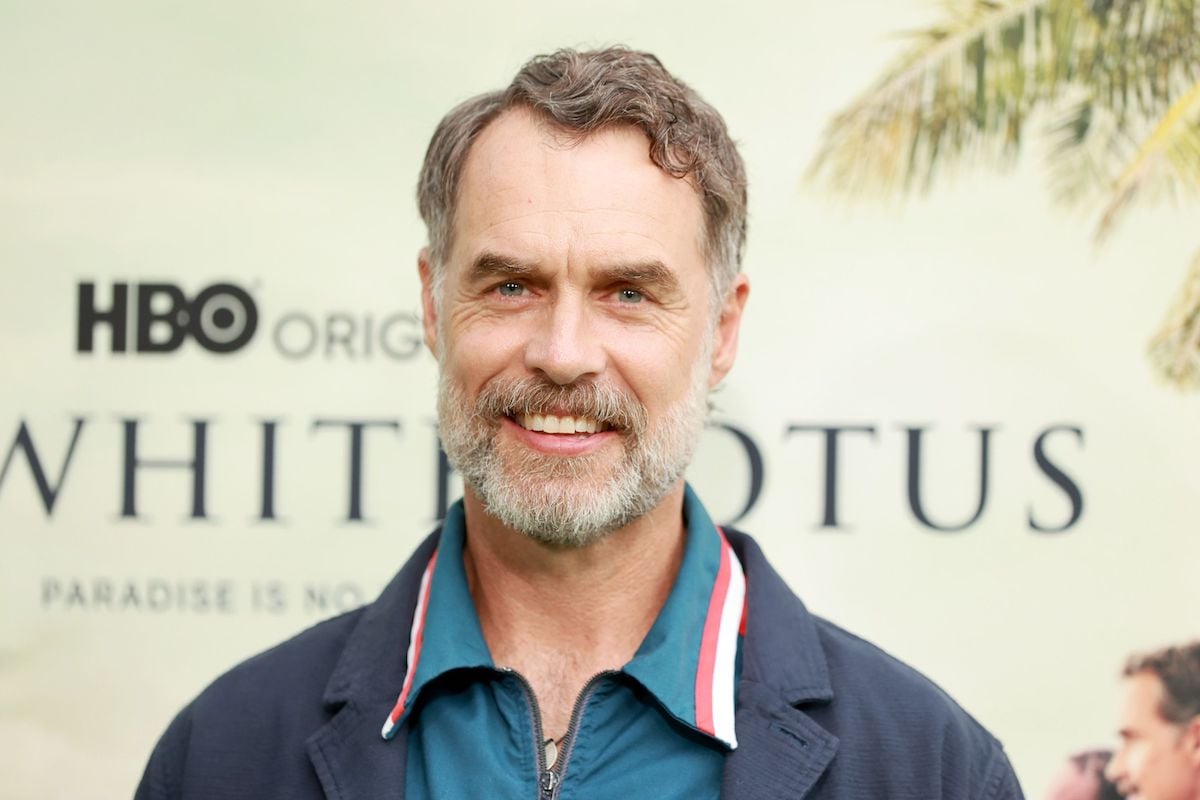 Murray Bartlett smiles at The White Lotus premiere