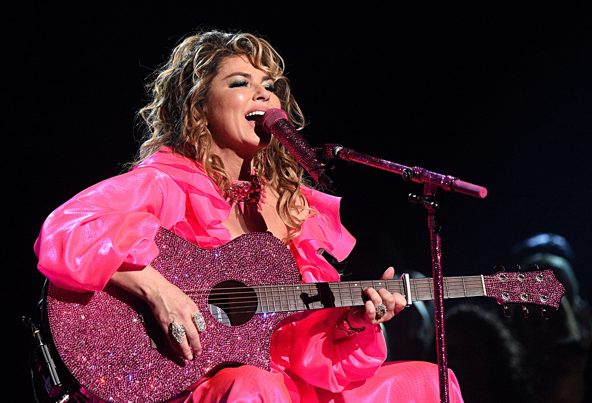 Shania Twain performs during the 2019 American Music Awards