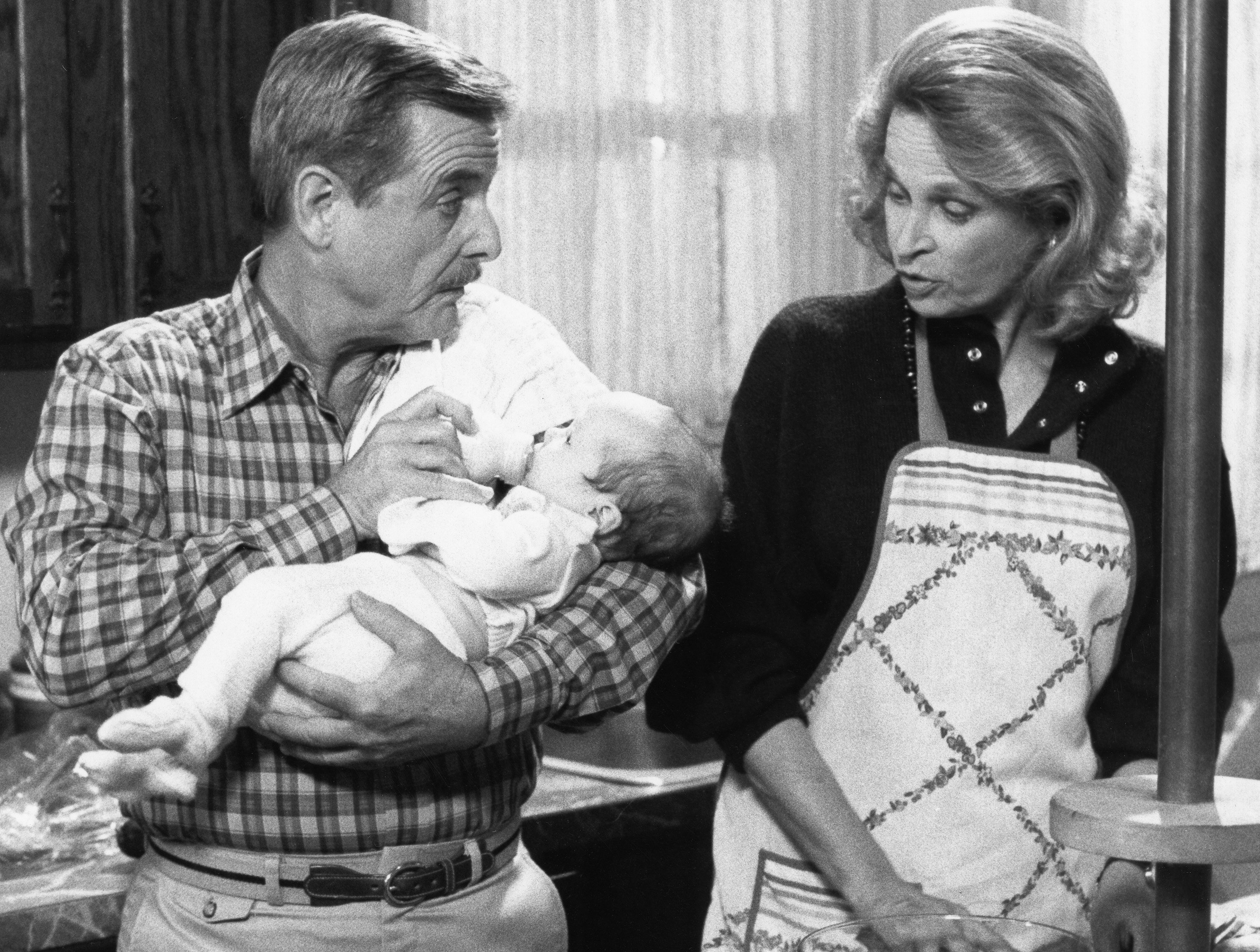 William Daniels as Dr. Mark Craig, Bonnie Bartlett as Ellen Craig in St. Elsewhere