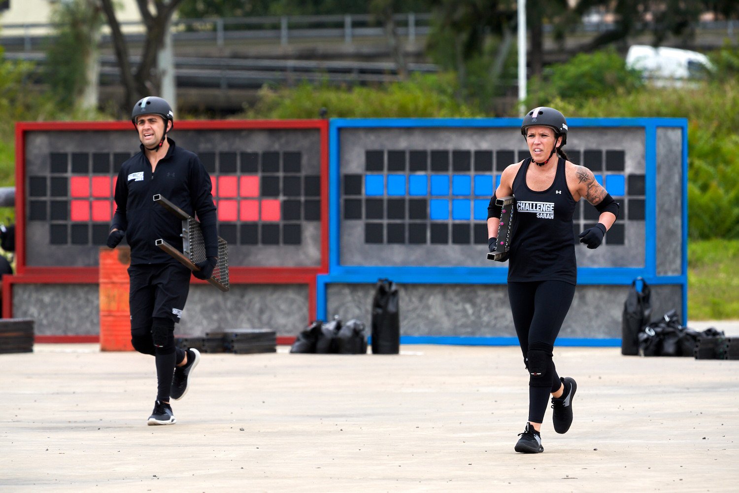 James Wallington and Sarah Lacina running in 'The Challenge: USA'