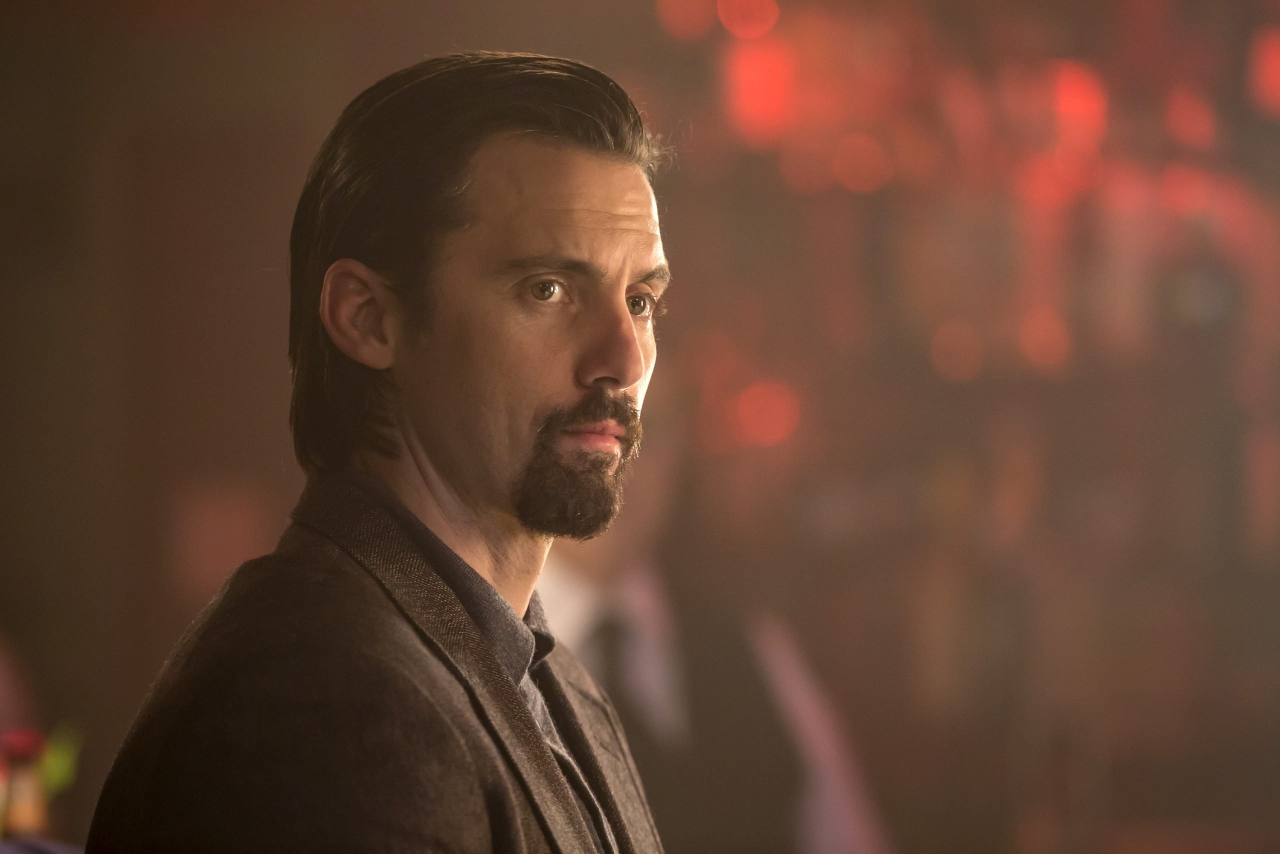 Milo Ventimiglia, in character as Jack in 'This Is Us' Season 1, wears