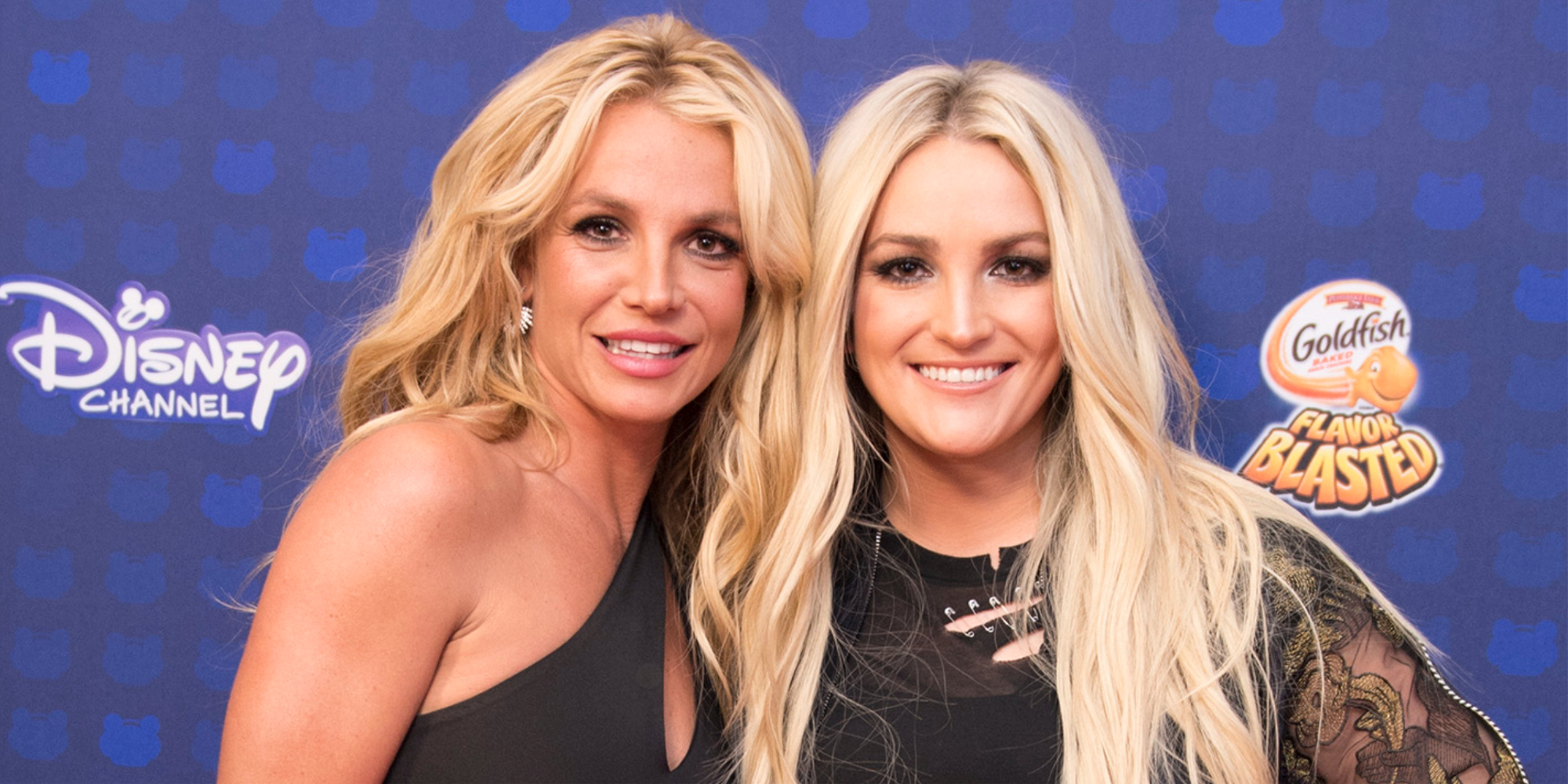 Britney and Jamie Lynn Spears together in 2017 at the Radio Disney Music Awards.